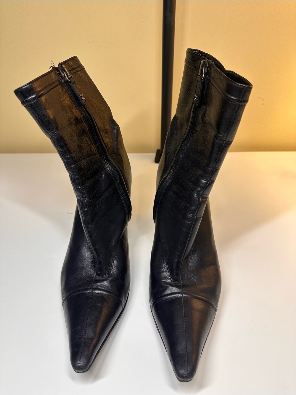 CHANEL Black Pointed Toe Leather Ankle Booties with Side Zip - Picture 2 of 9